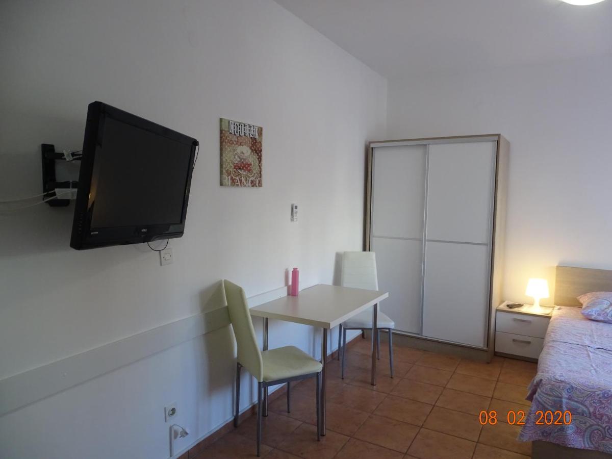 Apartments Antea & Magdalena Pirovac Luaran gambar