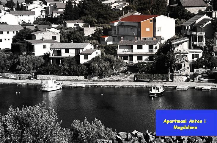 Apartments Antea & Magdalena Pirovac Luaran gambar