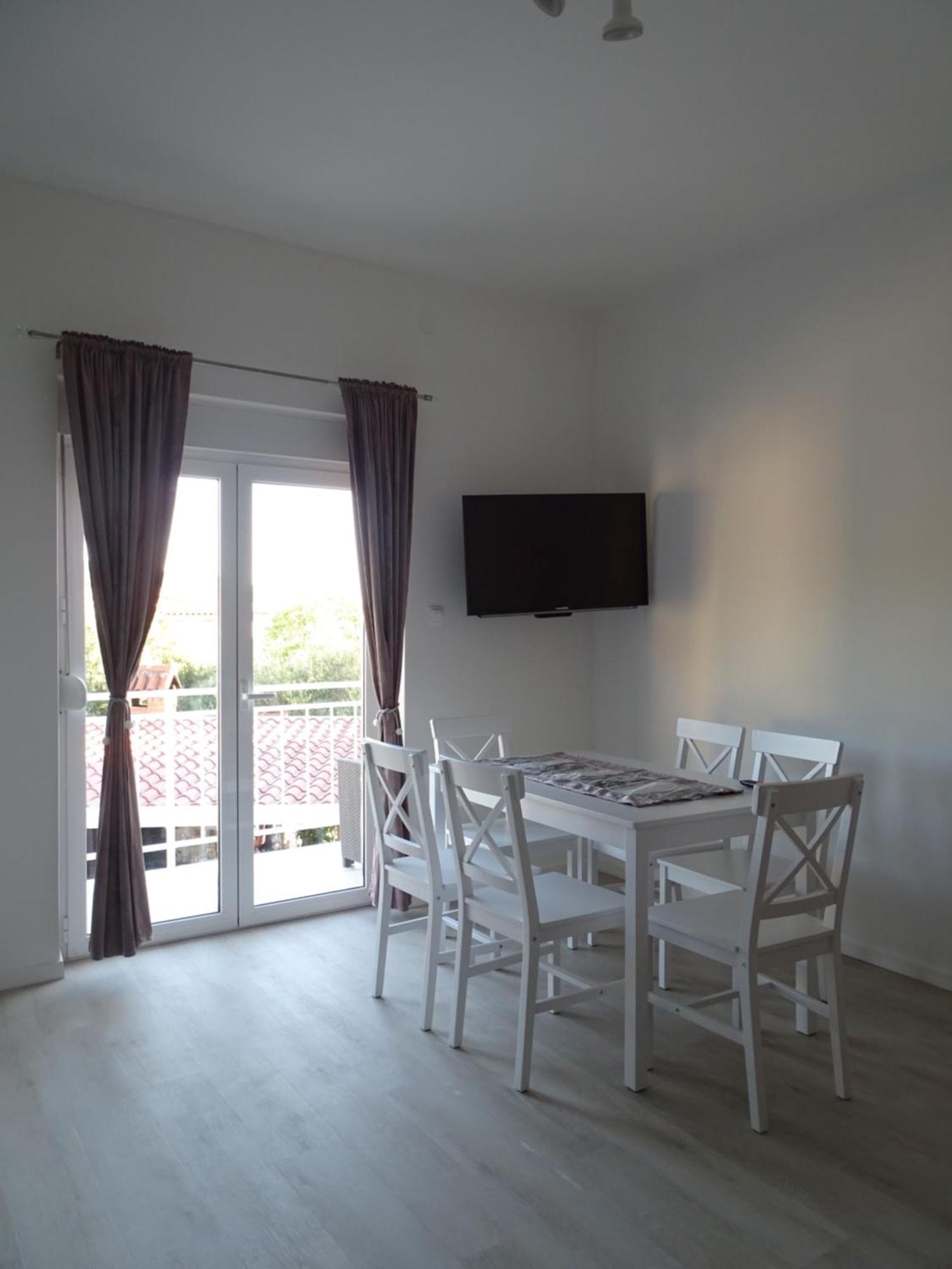 Apartments Antea & Magdalena Pirovac Luaran gambar